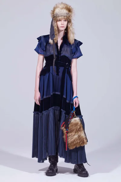 Look 11